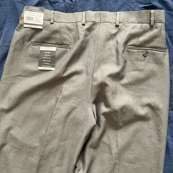 Arrow Men’s Pleated Front 38x29 Gray Dress Slacks NWT - Picture 8 of 11